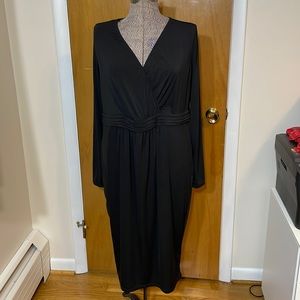 Torrid NWT Womens 12 Torrid Size 0 Long Sleeve Black V-Neck Midi Dress